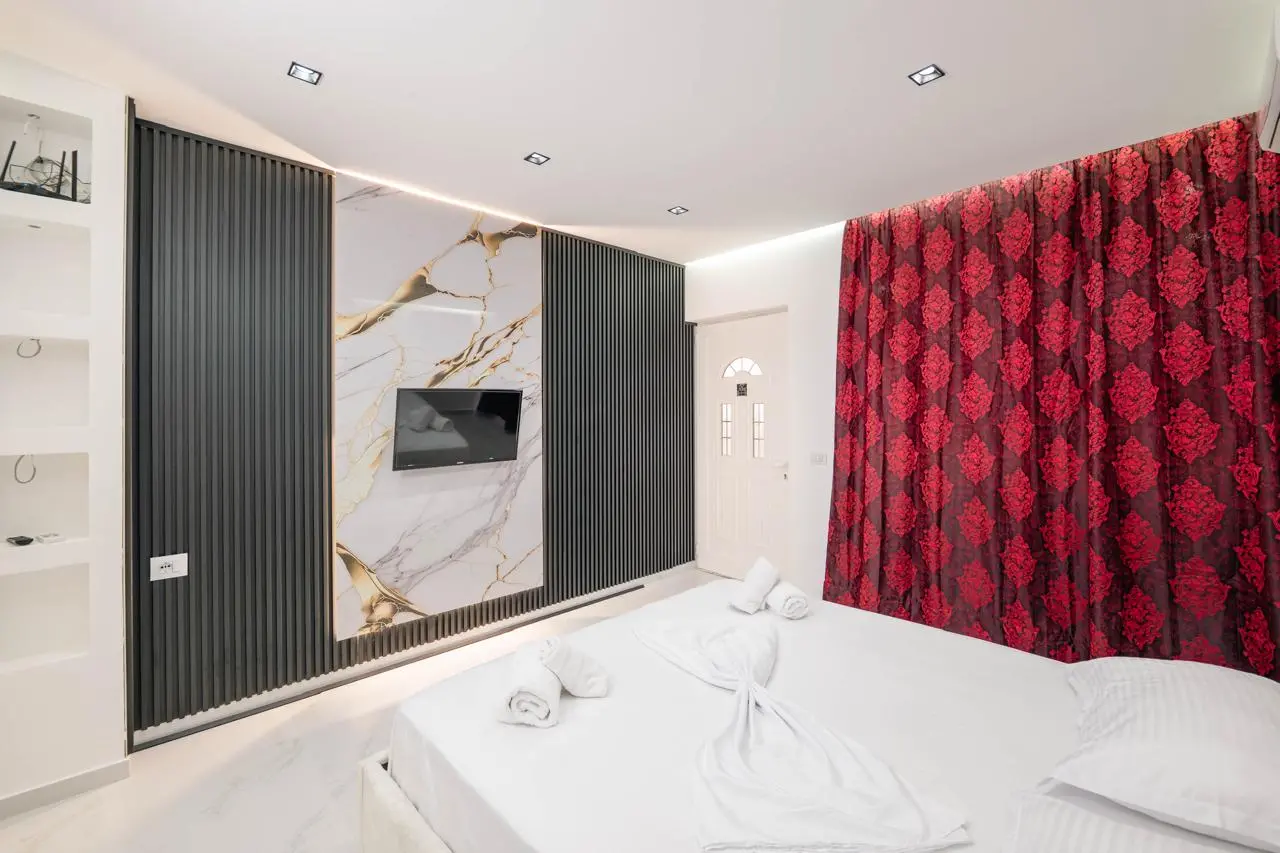 img_id_674839.59.03 AM (2).webp